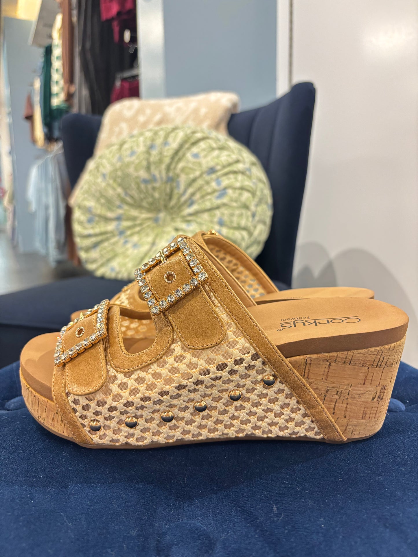 Main Squeeze Wedge in Neutral | Corkys
