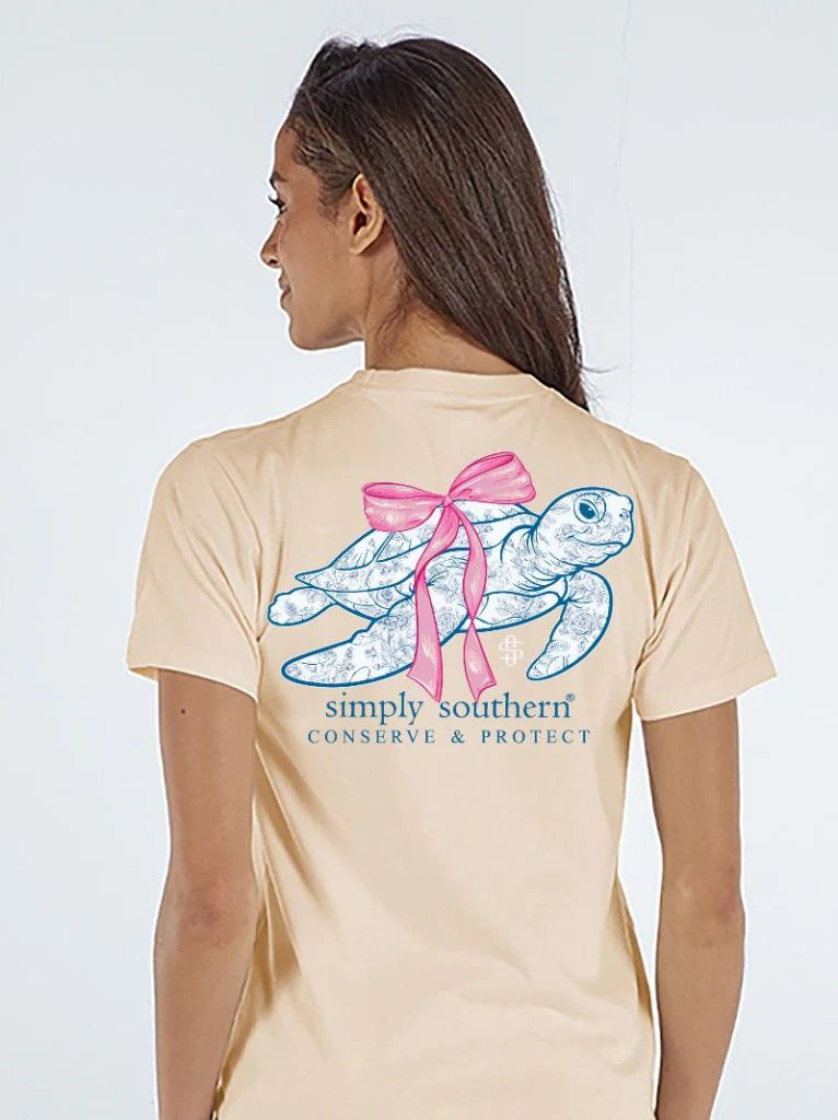 Coquette Turtle T-shirt | Simply Southern