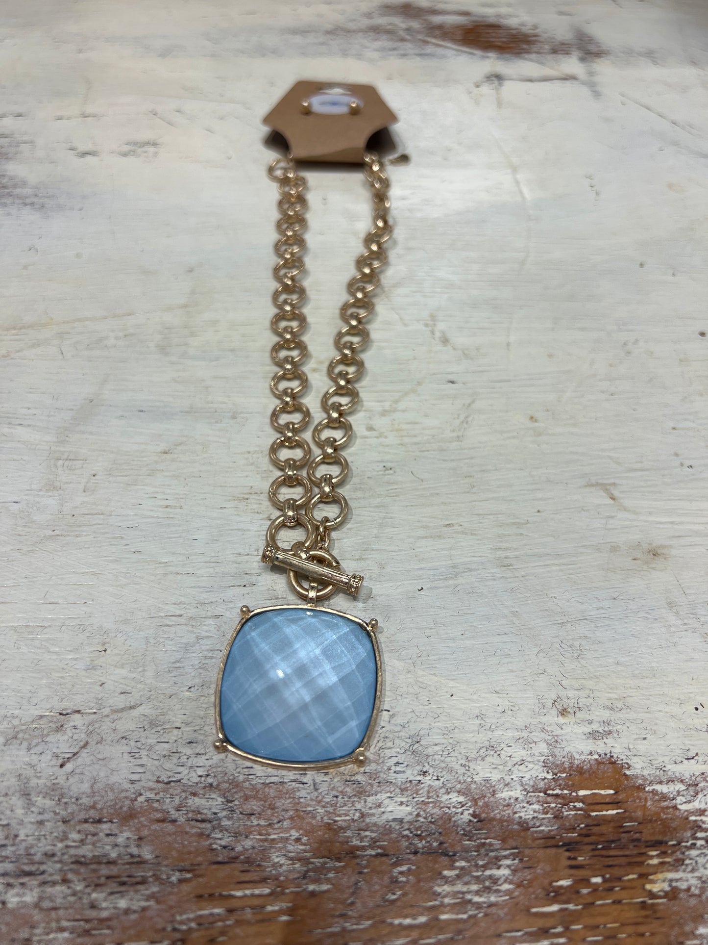 The Stone Pendant Necklace