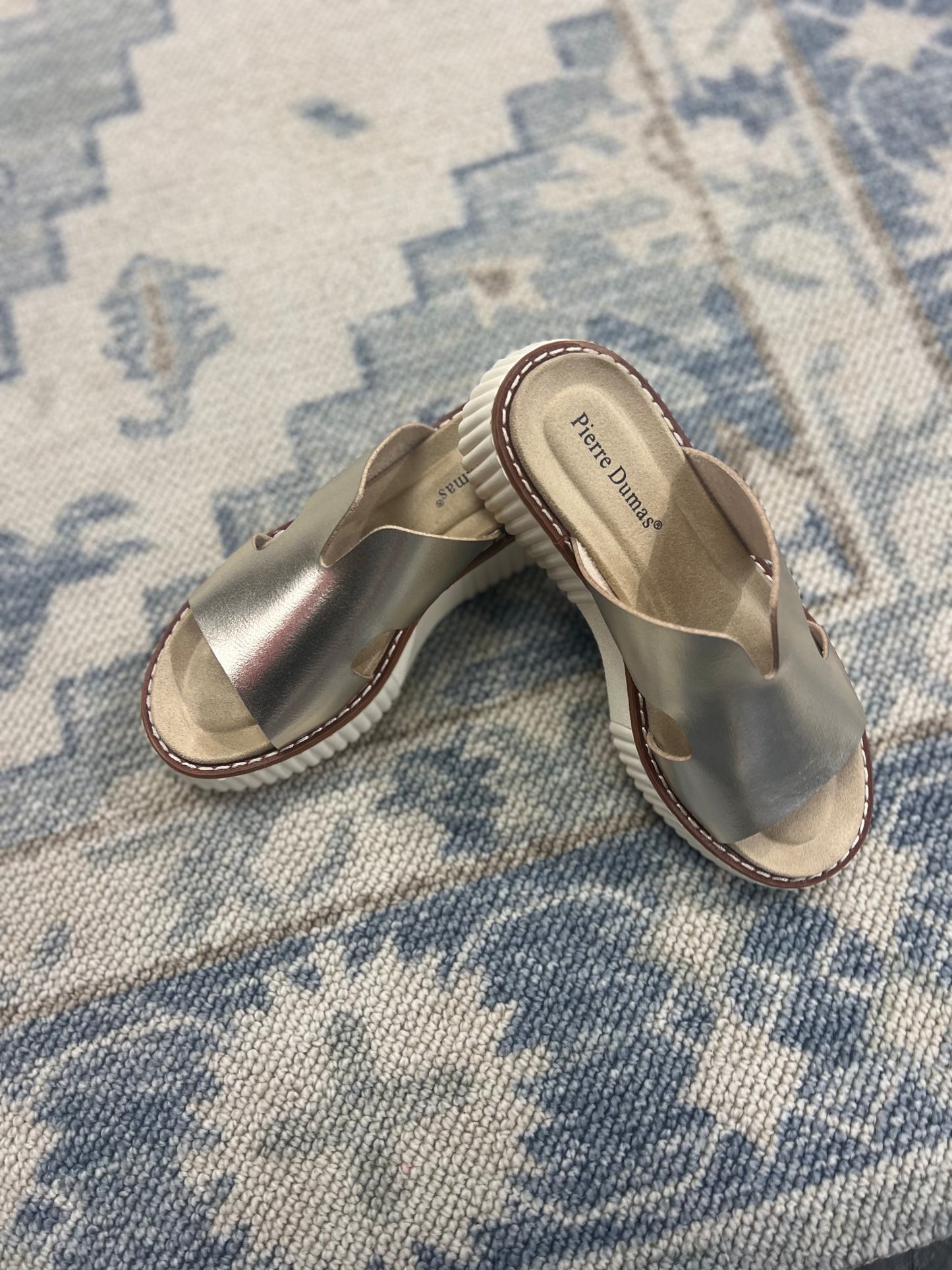 Veronica Sandal in Gold