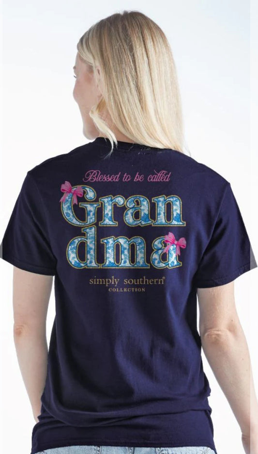Grandma T-shirt in Navy | Simply Southern