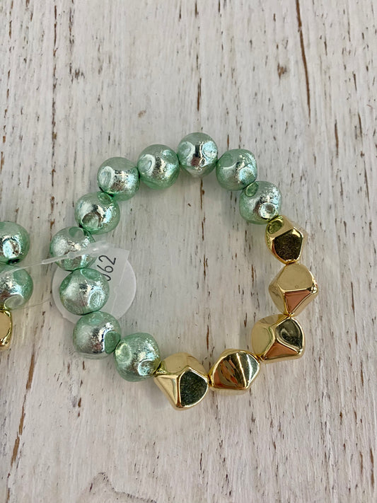 Colored/Gold pebbled bracelet