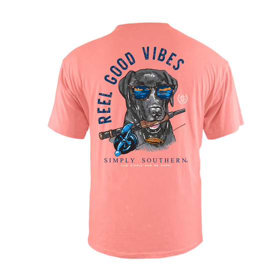 Simply Southern Men’s Reel Good Vibes Dog Short Sleeve Tee